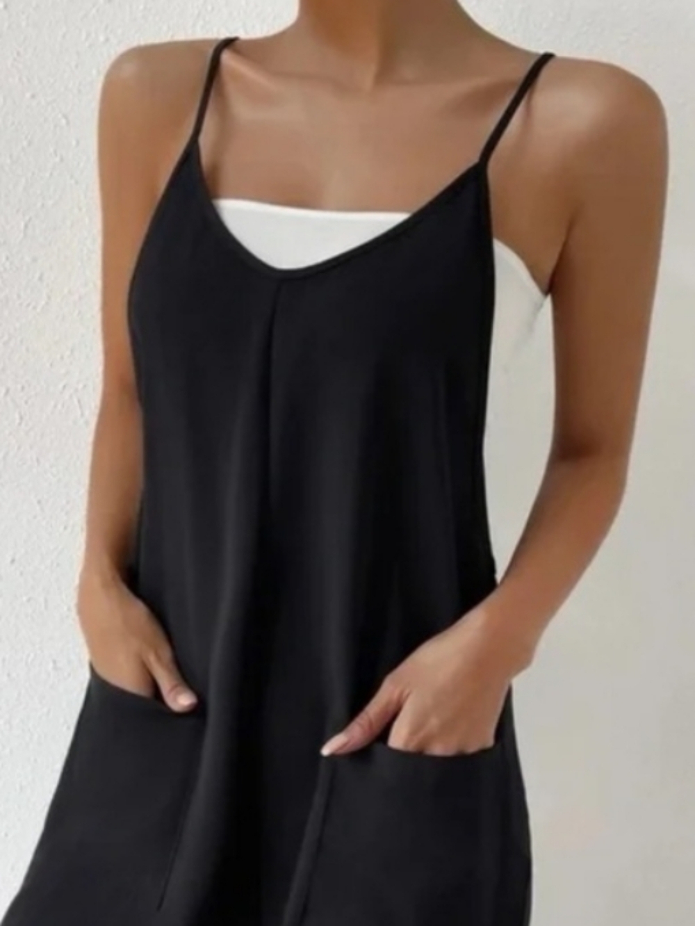 Black Spaghetti Strap Romper with Pockets Shein
